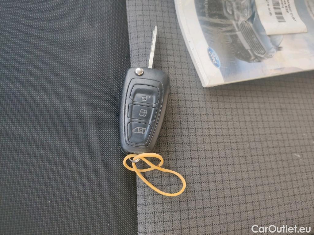  Ford  Transit FORD  Custom / 2012 / 4P / combi Kombi 2.0 TDCI 77kW 320 L1 Ambiente #2