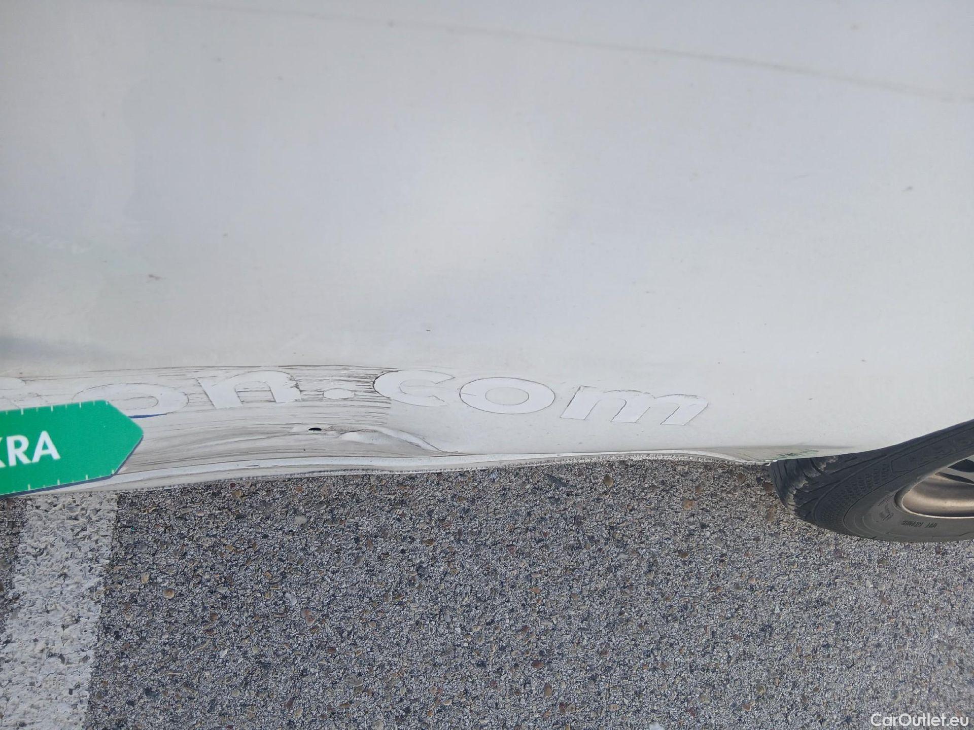  Land Rover  Discovery FIAT Scudo / 2021 / 4P / furgón Furgón L2 100cv MT5 (AC) #16