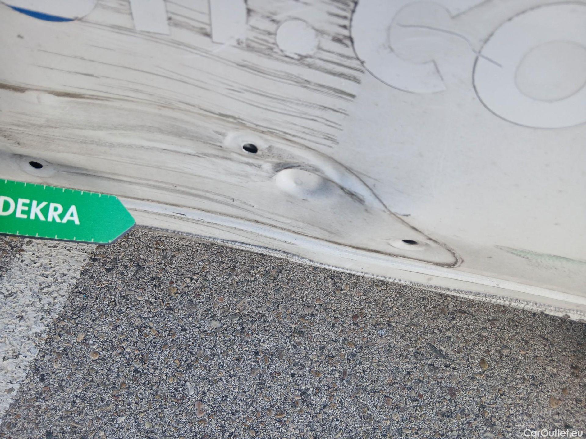  Land Rover  Discovery FIAT Scudo / 2021 / 4P / furgón Furgón L2 100cv MT5 (AC) #17