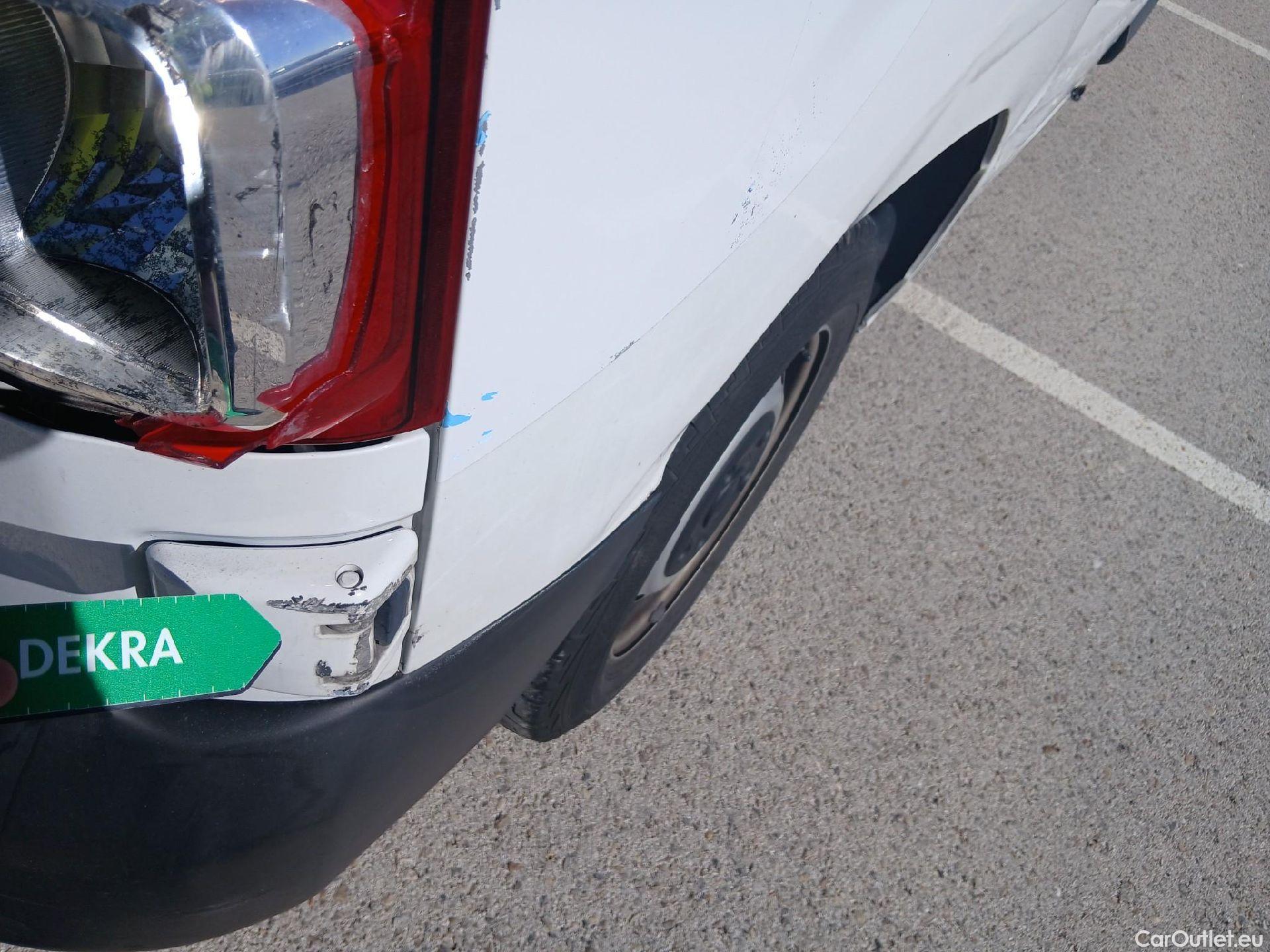  Land Rover  Discovery FIAT Scudo / 2021 / 4P / furgón Furgón L2 100cv MT5 (AC) #24