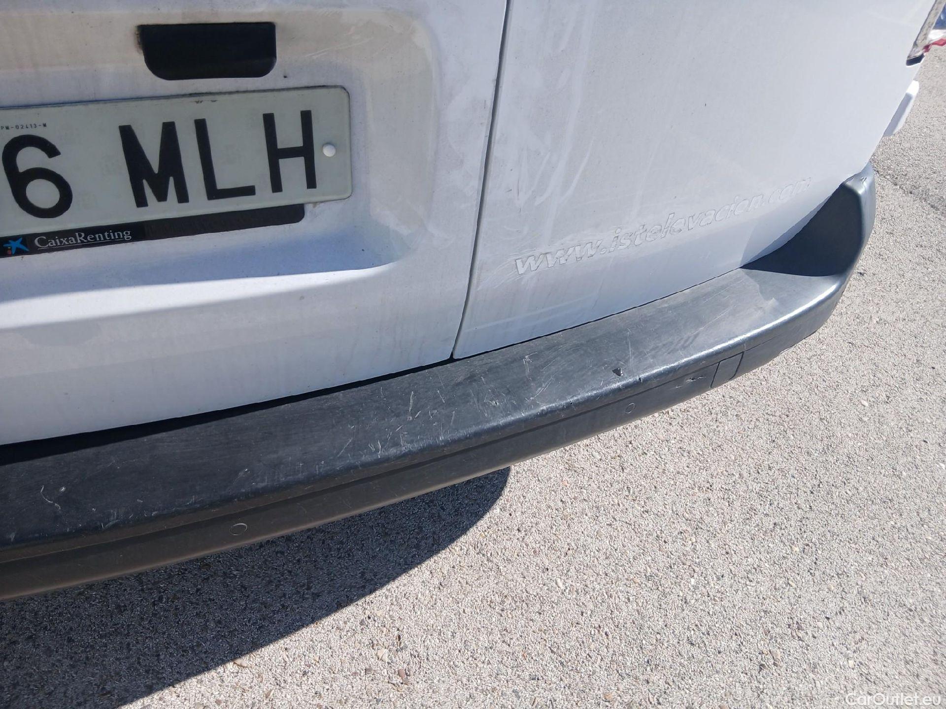  Land Rover  Discovery FIAT Scudo / 2021 / 4P / furgón Furgón L2 100cv MT5 (AC) #26