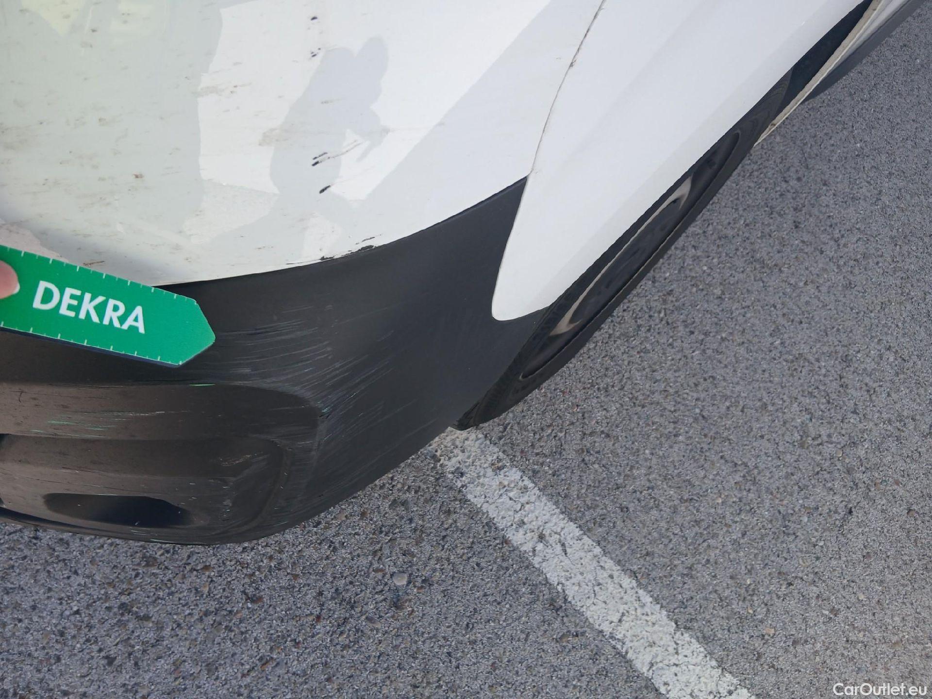  Land Rover  Discovery FIAT Scudo / 2021 / 4P / furgón Furgón L2 100cv MT5 (AC) #12