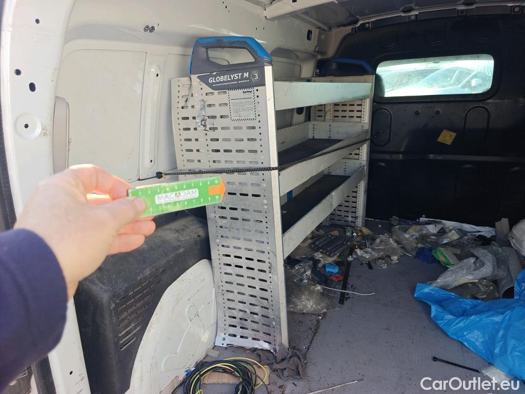  Renault  Kangoo RENAULT  Furgón/2013/4P/furgón derivado de turismo Profesional Maxi 2p dCi 66 kW (90 CV) #63