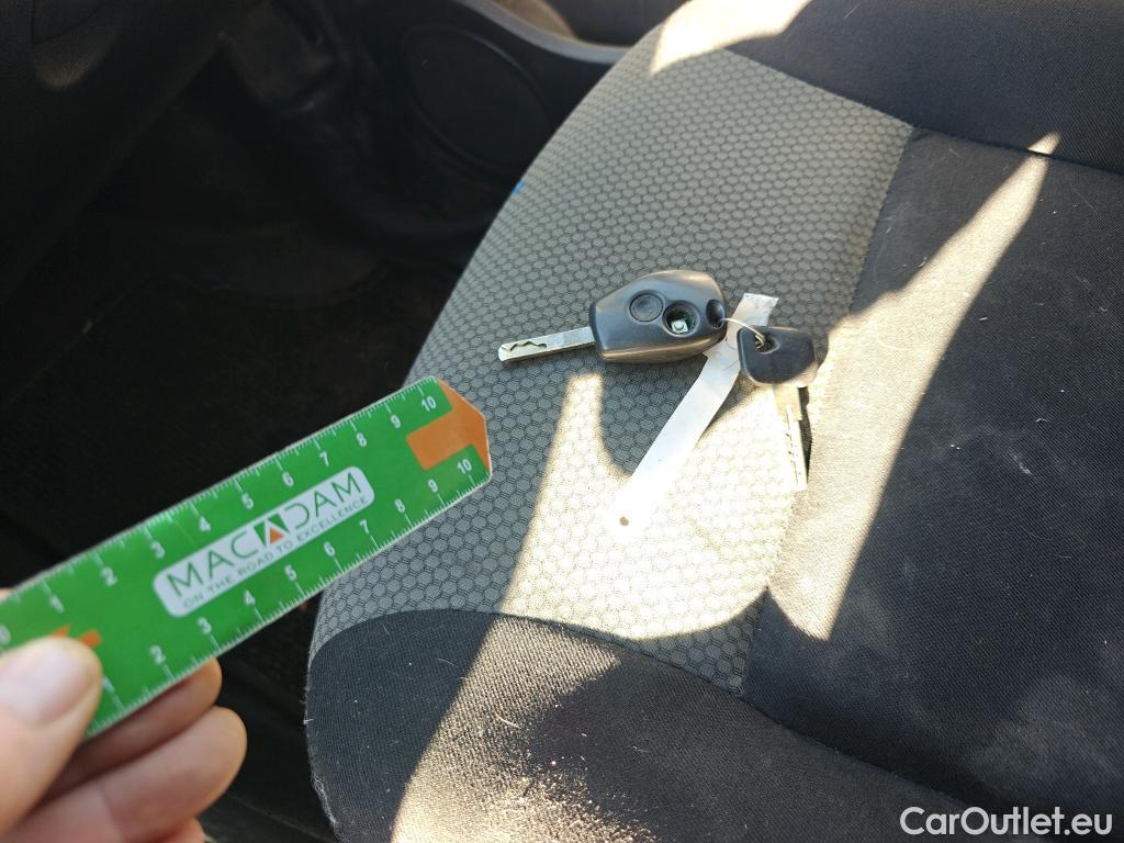  Renault  Kangoo RENAULT  Furgón/2013/4P/furgón derivado de turismo Profesional Maxi 2p dCi 66 kW (90 CV) #11