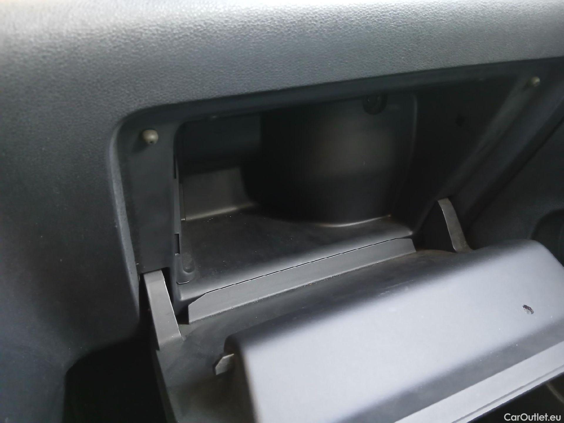  Peugeot  RIFTER PEUGEOT  / 2018 / 5P / monovolumen compacto Active Standard BlueHDi 73kW #3