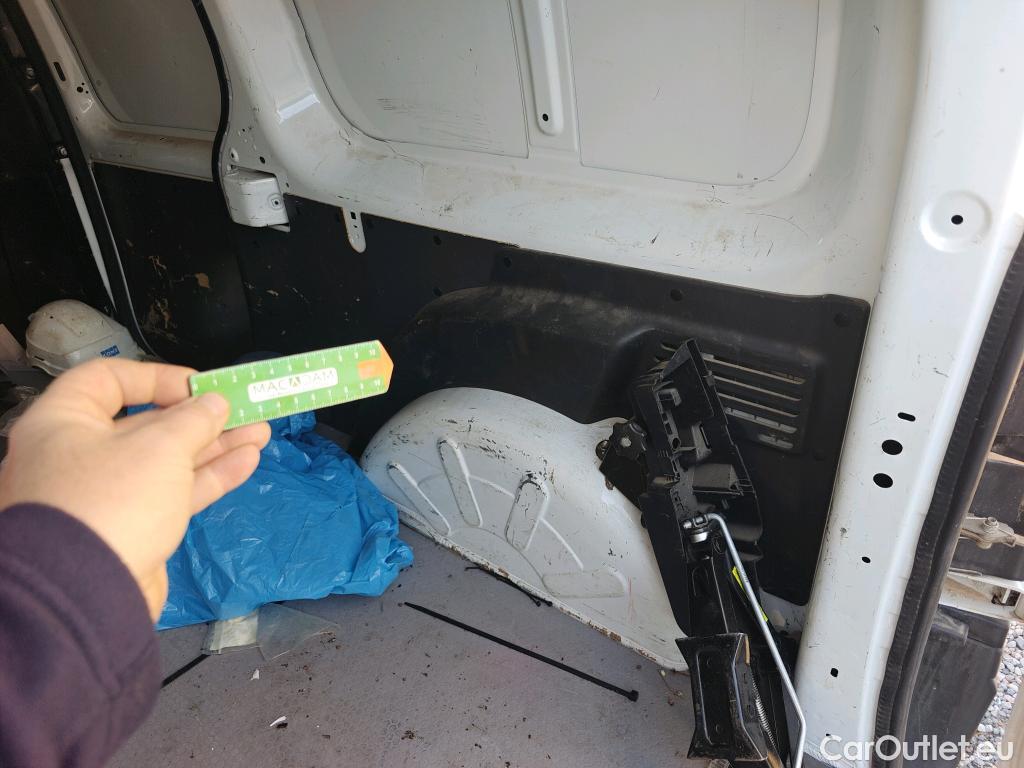  Renault  Kangoo RENAULT  Furgón/2013/4P/furgón derivado de turismo Profesional Maxi 2p dCi 66 kW (90 CV) #58