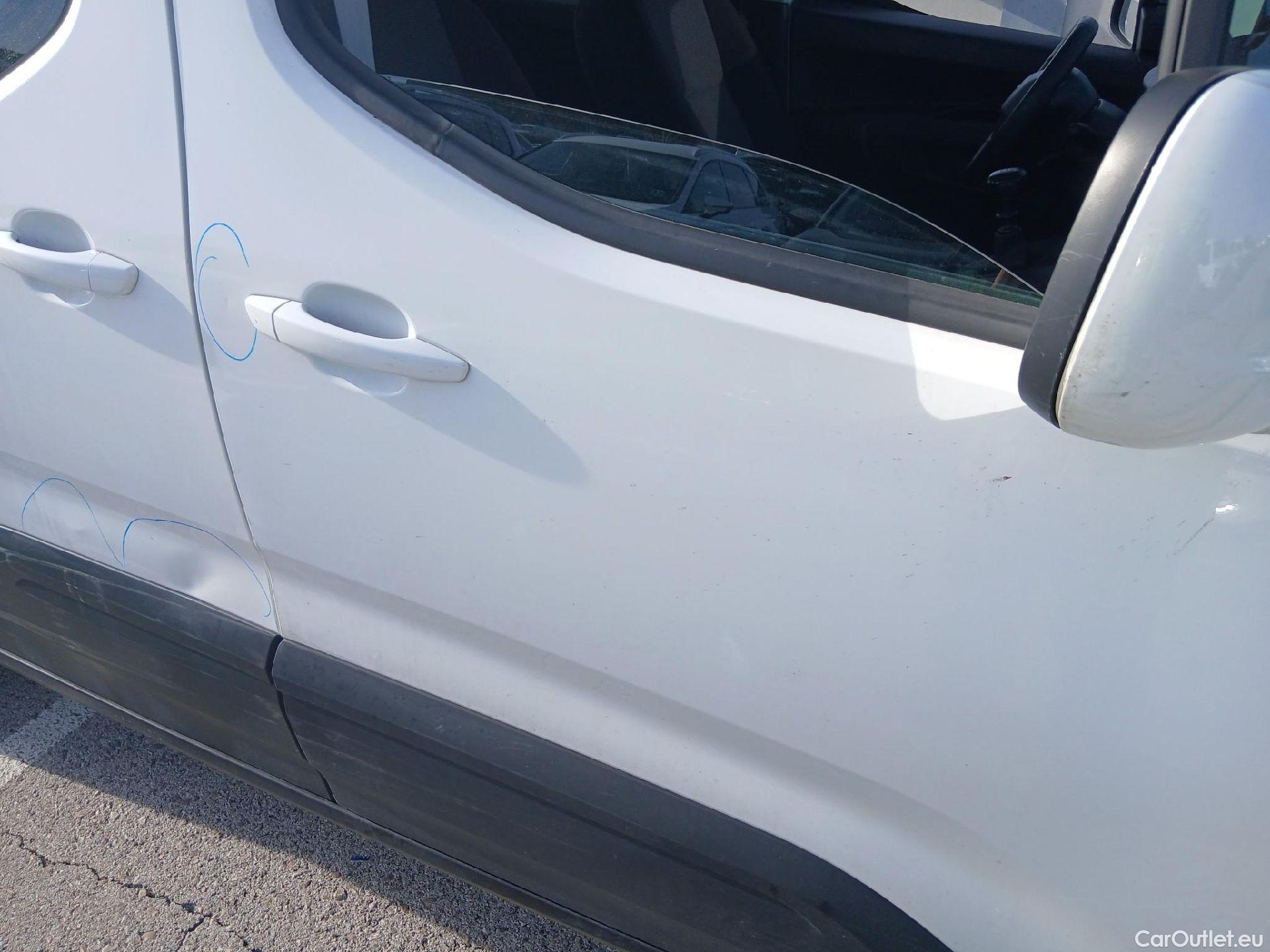  Peugeot  RIFTER PEUGEOT  / 2018 / 4P / combi Active Standard BlueHDi 73kW (IND) #31