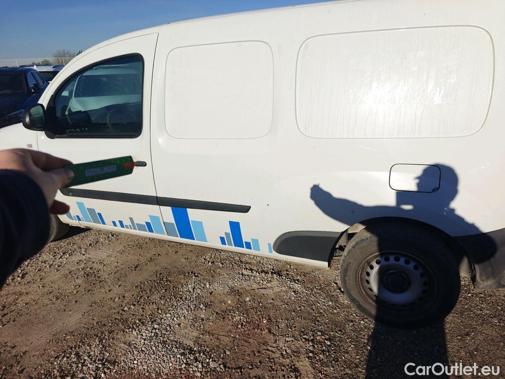  Renault  Kangoo RENAULT  Furgón/2013/4P/furgón derivado de turismo Profesional Maxi 2p dCi 66 kW (90 CV) #24