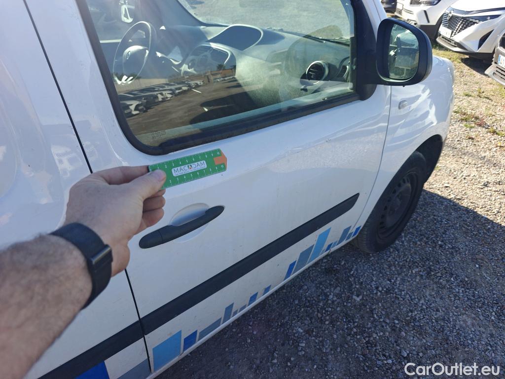  Renault  Kangoo RENAULT  Furgón/2013/4P/furgón derivado de turismo Profesional Maxi 2p dCi 66 kW (90 CV) #21