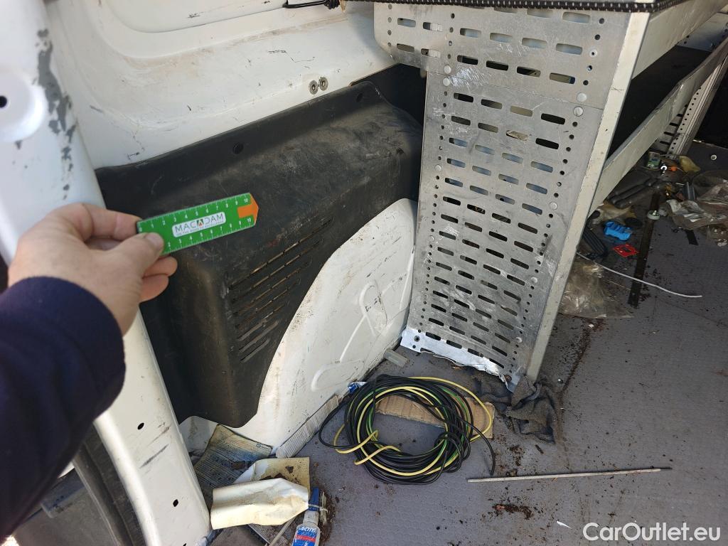  Renault  Kangoo RENAULT  Furgón/2013/4P/furgón derivado de turismo Profesional Maxi 2p dCi 66 kW (90 CV) #56