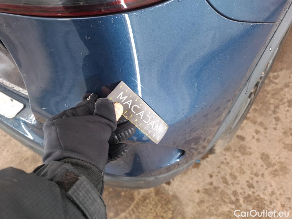  Mercedes  GLA MERCEDES-BENZ  / 2020 / 5P / SUV 1.3  250 e AMG LINE DCT #54