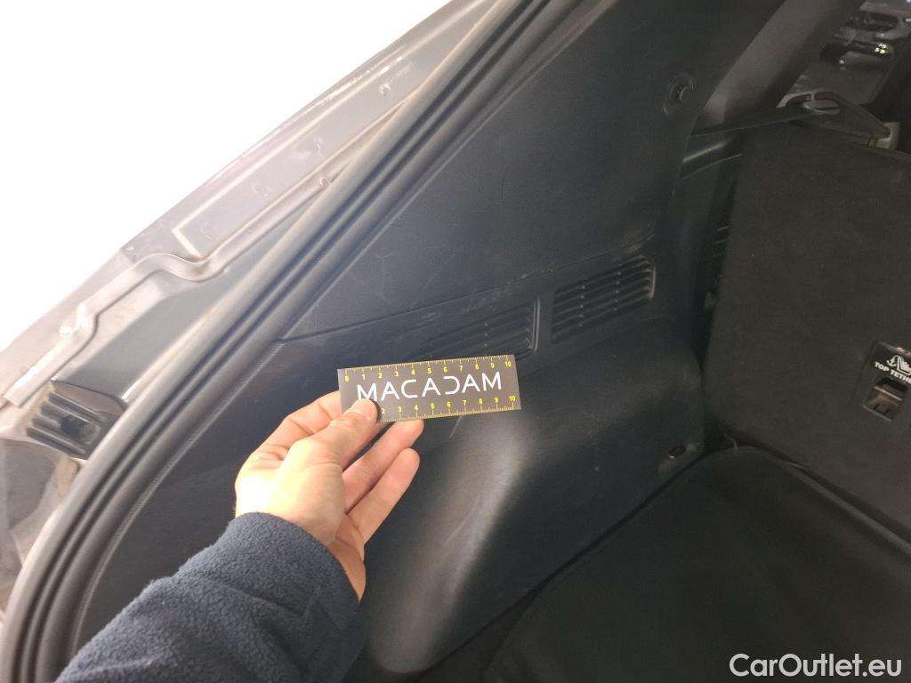  Ford  Kuga FORD  / 2019 / 5P / SUV 2.5 Dur 225 hybrid PHEV Pshift Titanium #11