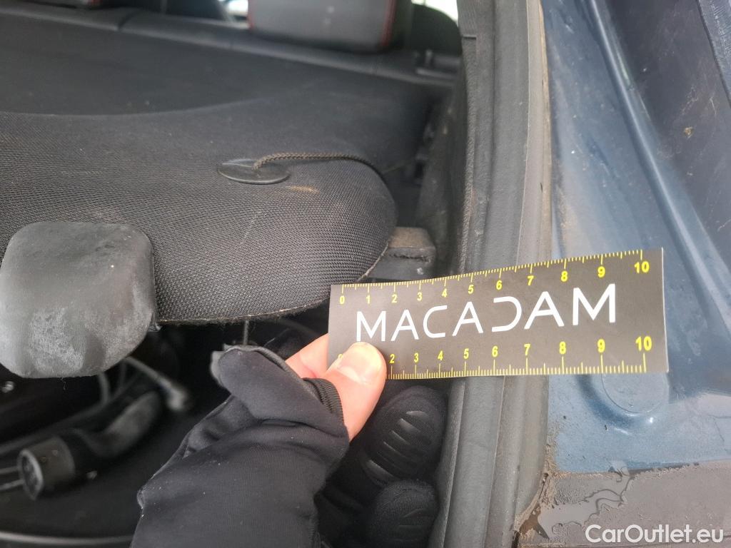  Mercedes  GLA MERCEDES-BENZ  / 2020 / 5P / SUV 1.3  250 e AMG LINE DCT #29