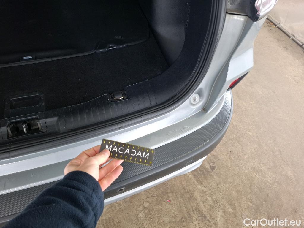  Ford  Kuga FORD  / 2019 / 5P / SUV 2.5 Dur 225 hybrid PHEV Pshift Titanium #4