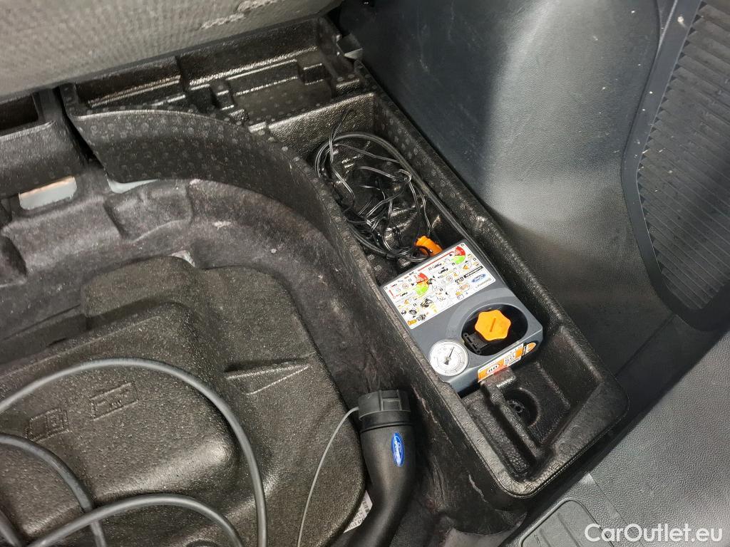  Ford  Kuga FORD  / 2019 / 5P / SUV 2.5 Dur 225 hybrid PHEV Pshift Titanium #27