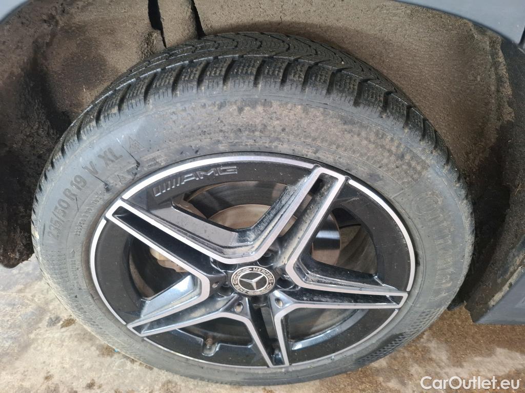  Mercedes  GLA MERCEDES-BENZ  / 2020 / 5P / SUV 1.3  250 e AMG LINE DCT #50