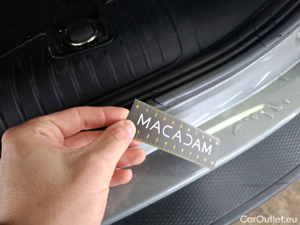  Ford  Kuga FORD  / 2019 / 5P / SUV 2.5 Dur 225 hybrid PHEV Pshift Titanium #6