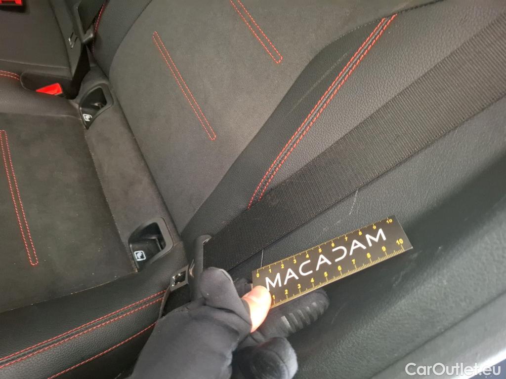  Mercedes  GLA MERCEDES-BENZ  / 2020 / 5P / SUV 1.3  250 e AMG LINE DCT #18