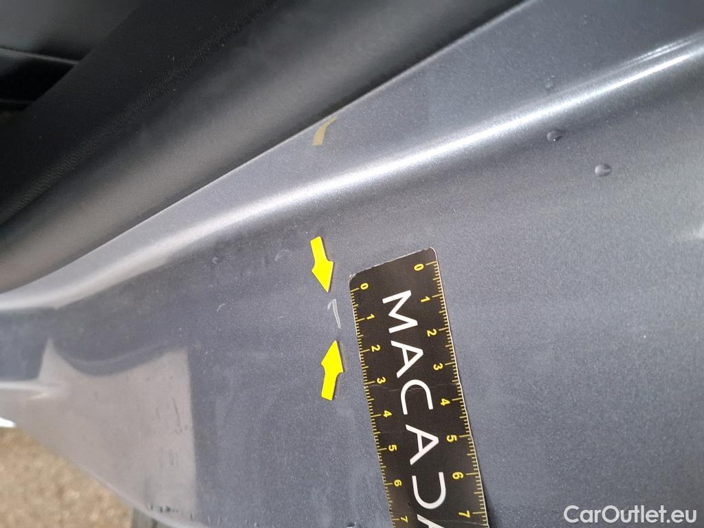  Peugeot  2008  Allure Business 1.5 HDi 130CV BVA8 E6d #18