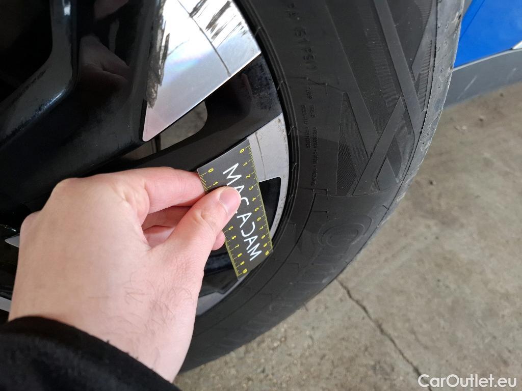  Peugeot  2008  Allure Pack 1.5 HDi 130CV BVA8 E6d #18