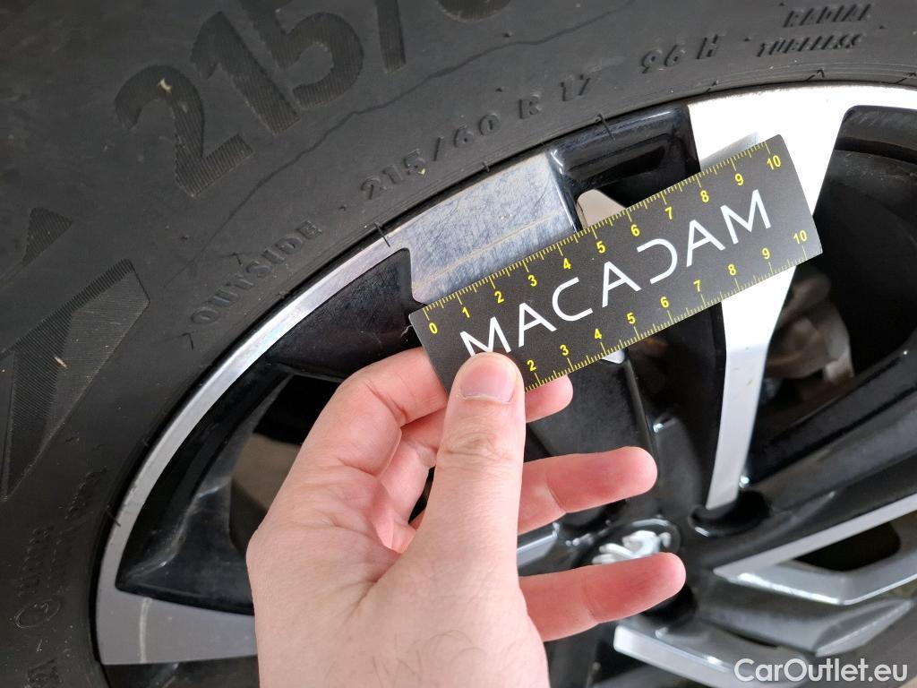  Peugeot  2008  Allure Pack 1.5 HDi 130CV BVA8 E6d #22