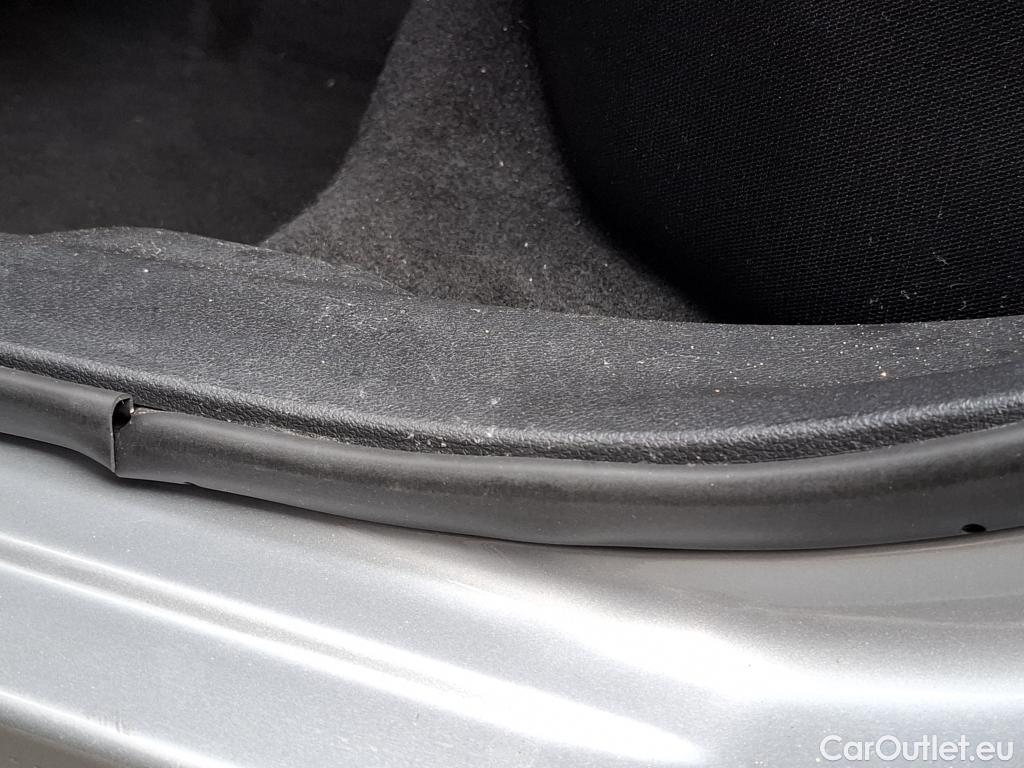  Nissan  Juke NISSAN  / 2019 / 5P / Crossover Hybrid 143 Business+ #32