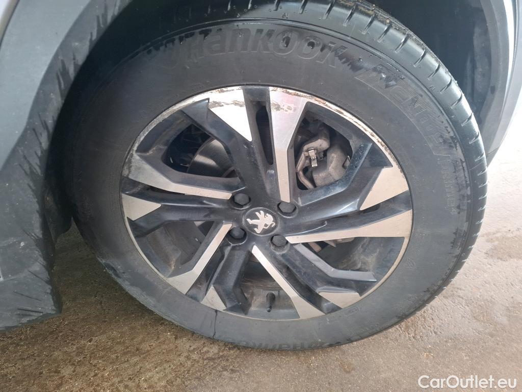  Peugeot  2008  Allure Business 1.5 HDi 130CV BVA8 E6d #10