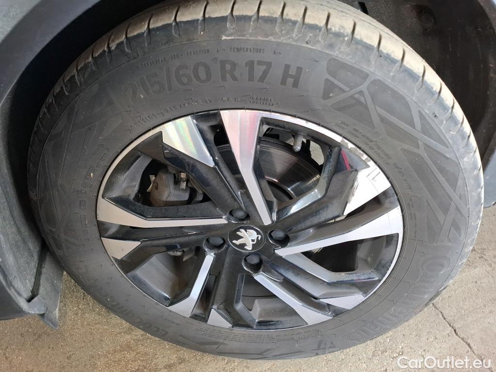  Peugeot  2008  Allure Pack 1.5 HDi 130CV BVA8 E6d #15