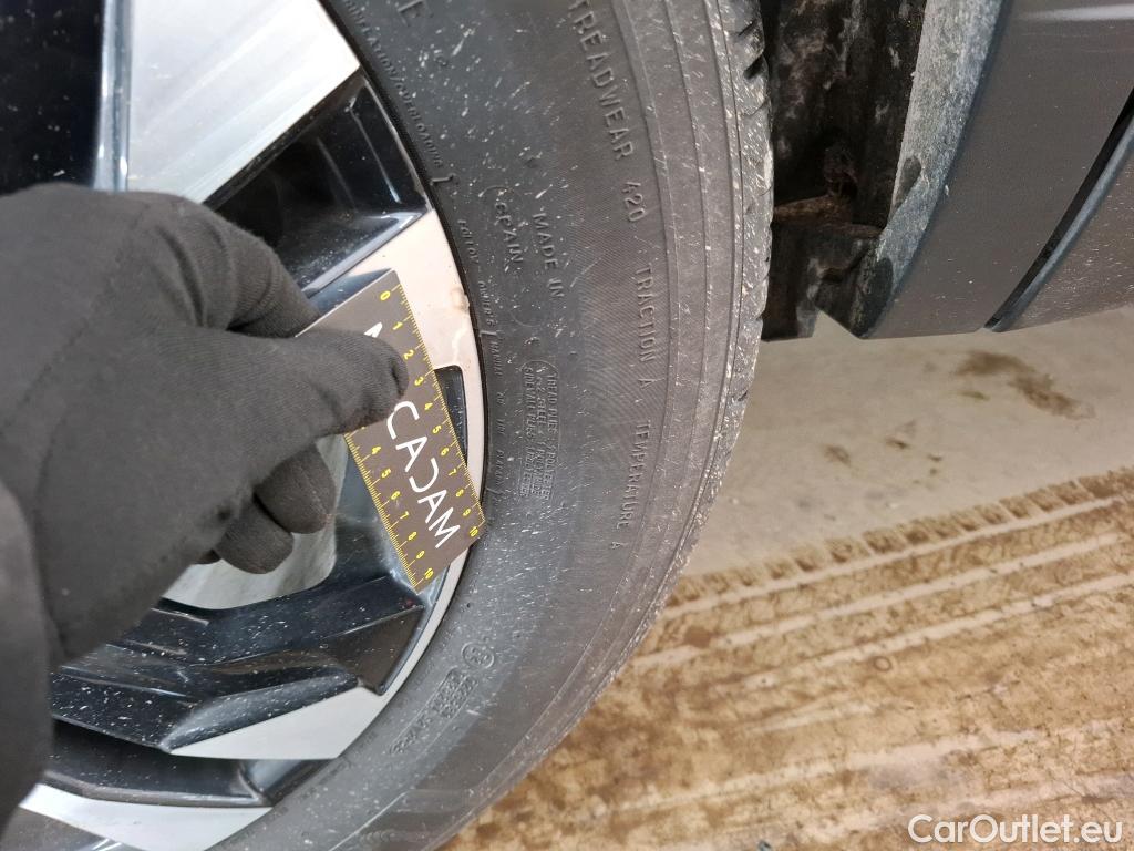  Peugeot  2008  Allure Business 1.2 PureTech 100CV BVM6 E6d #14