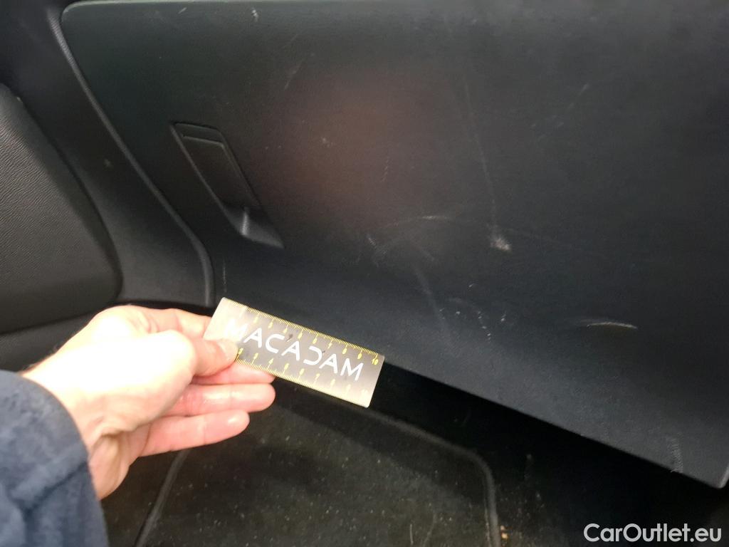  Peugeot  2008  Allure Business 1.5 HDi 110CV BVM6 E6d #10