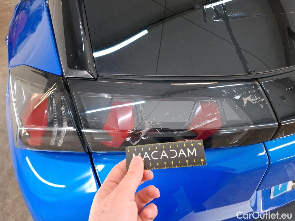  Peugeot  2008  Allure Pack 1.5 HDi 130CV BVA8 E6d #36