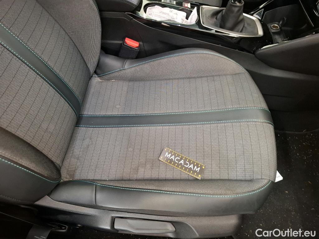  Peugeot  2008  Allure Business 1.5 HDi 110CV BVM6 E6d #26