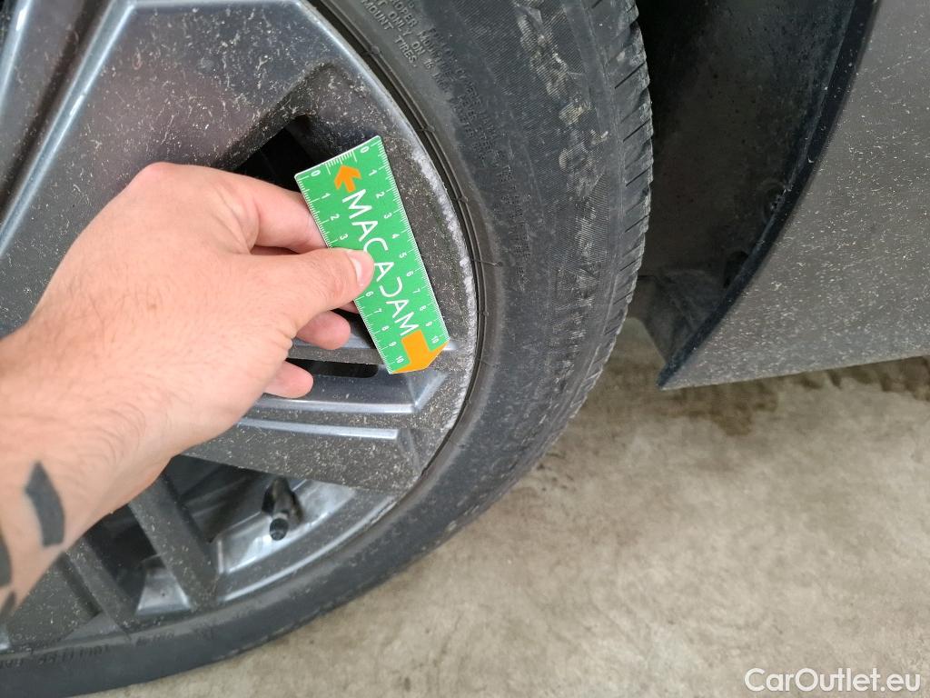  Peugeot  308 PEUGEOT  SW / 2021 / 5P / Break PureTech 130 S&S ACTIVE PACK #8