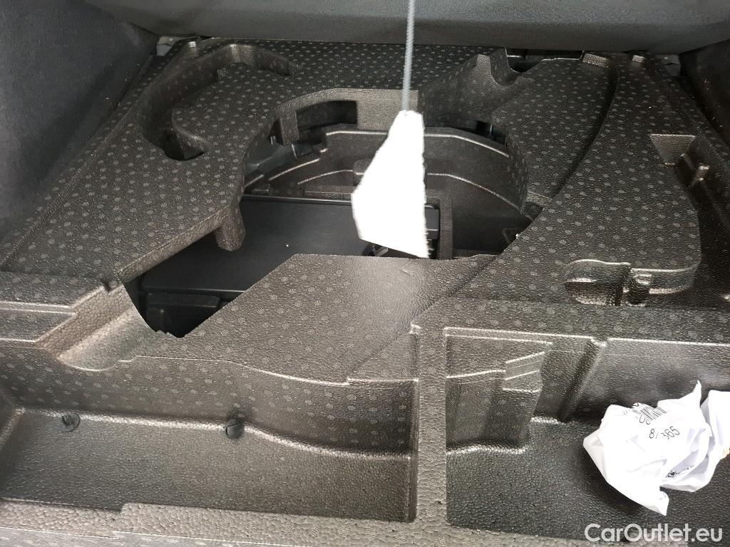  Peugeot  308 PEUGEOT  SW / 2021 / 5P / Break PureTech 130 S&S ACTIVE PACK #11