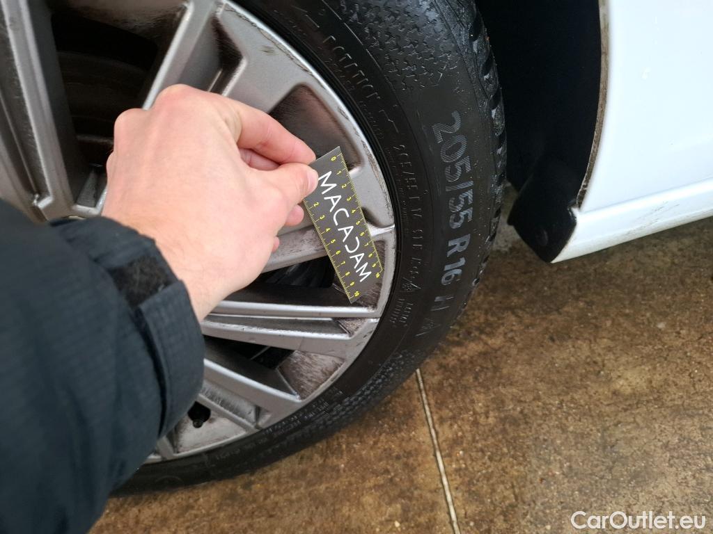  Peugeot  308  SW Allure 1.2 PureTech 110CV BVM6 E6d #41