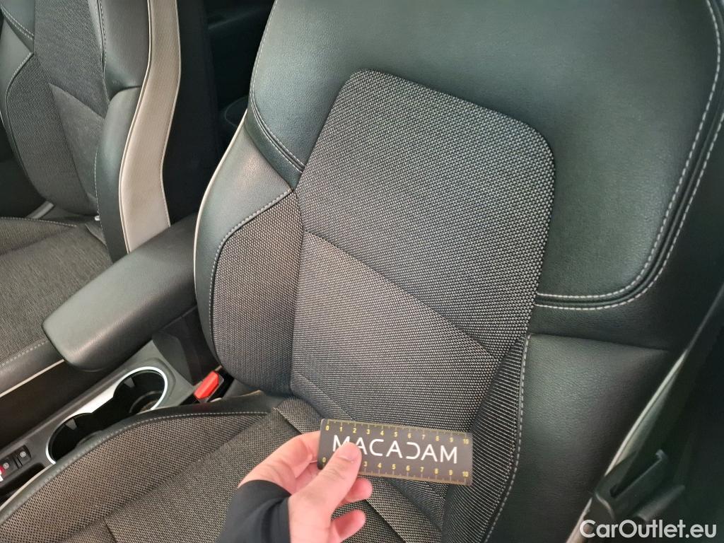  Renault  Captur RENAULT  / 2019 / 5P / SUV Intens E-TECH Plug-in 160 -21 #13