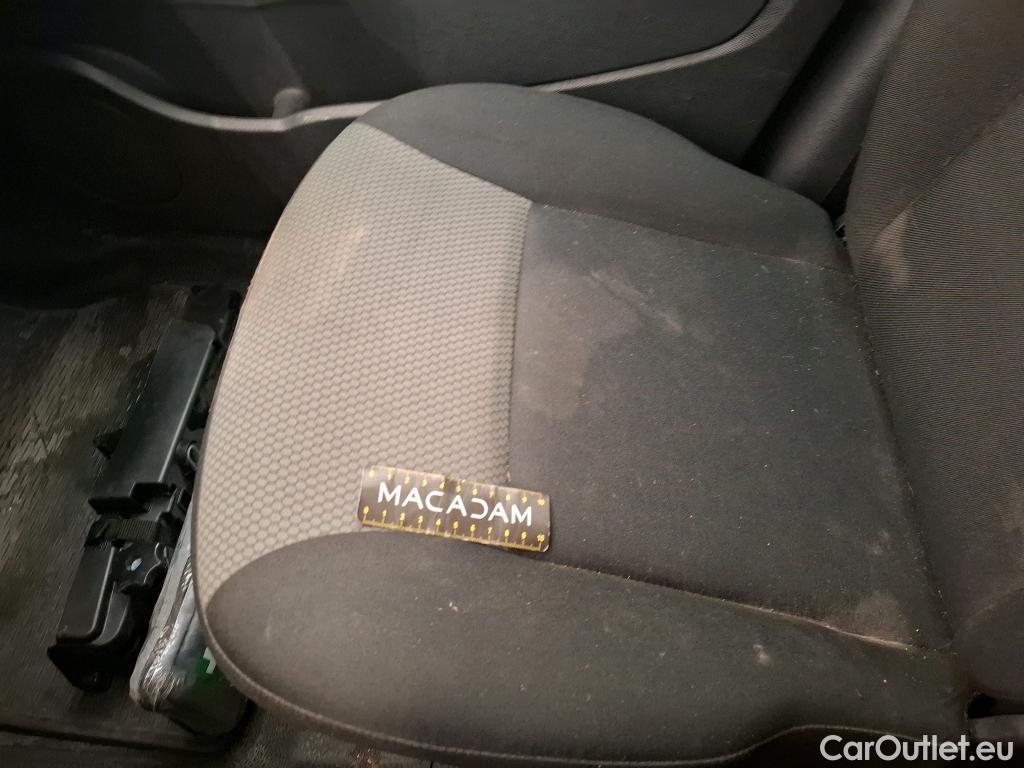  Renault  Kangoo RENAULT  Express / 2013 / 4P / Fourgonnette Extra R-Link dCi 90 #28