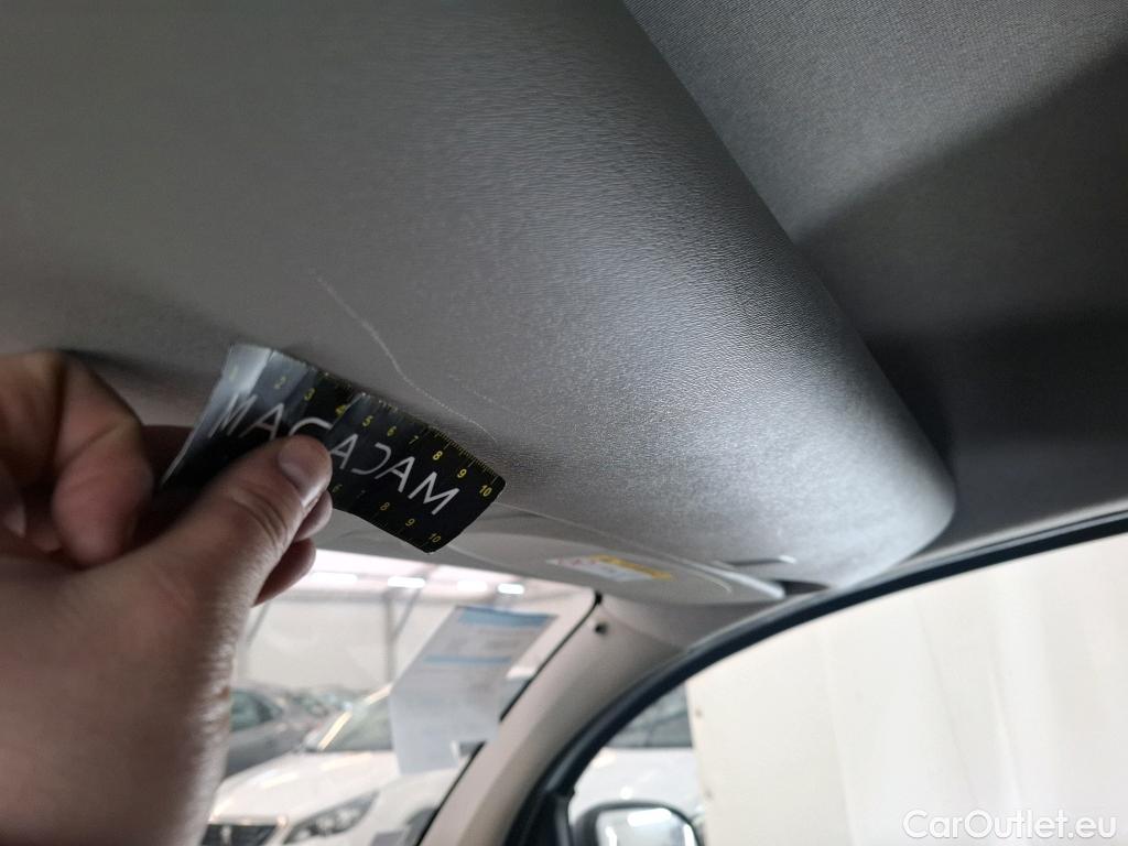  Renault  Kangoo RENAULT  Express / 2013 / 4P / Fourgonnette Extra R-Link dCi 90 #23