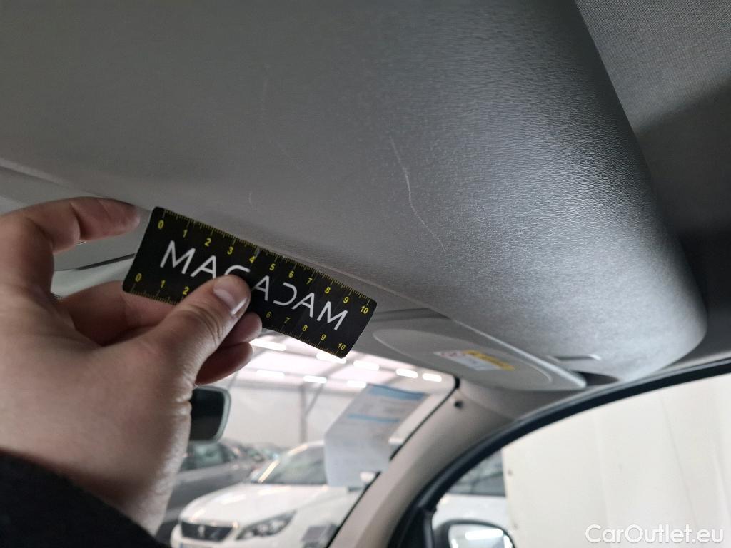  Renault  Kangoo RENAULT  Express / 2013 / 4P / Fourgonnette Extra R-Link dCi 90 #24