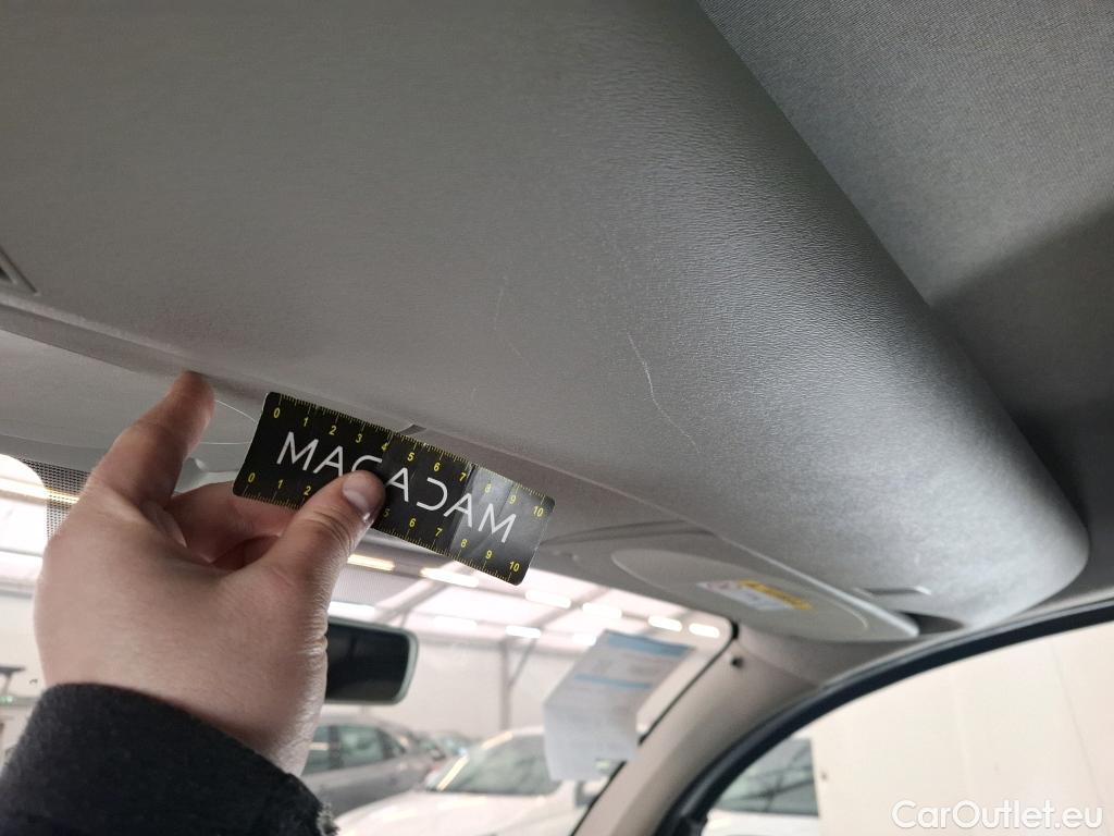  Renault  Kangoo RENAULT  Express / 2013 / 4P / Fourgonnette Extra R-Link dCi 90 #22