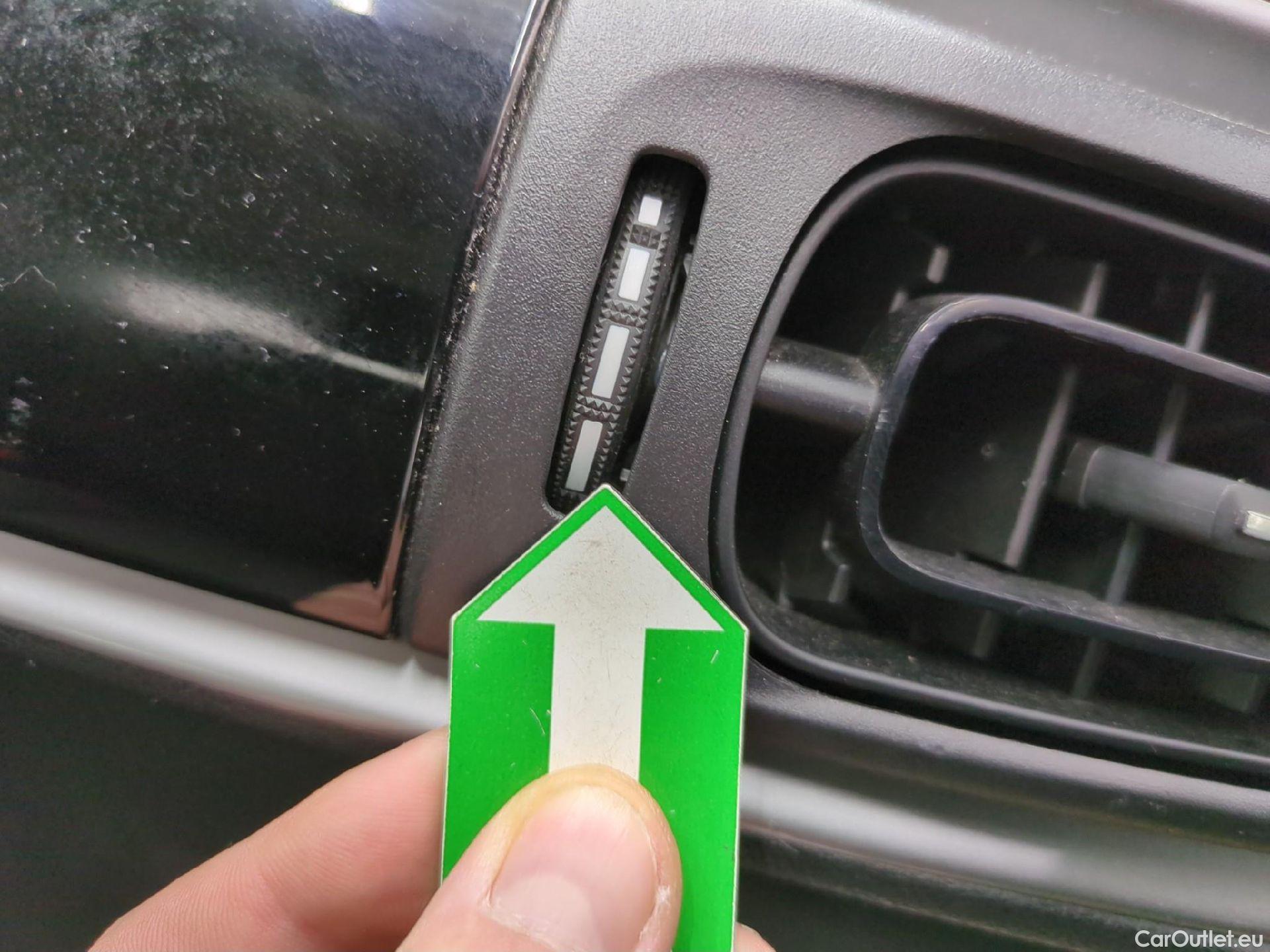  Citroen  C3  Société Feel 1.5 BlueHDI 100CV BVM5 E6dT #6