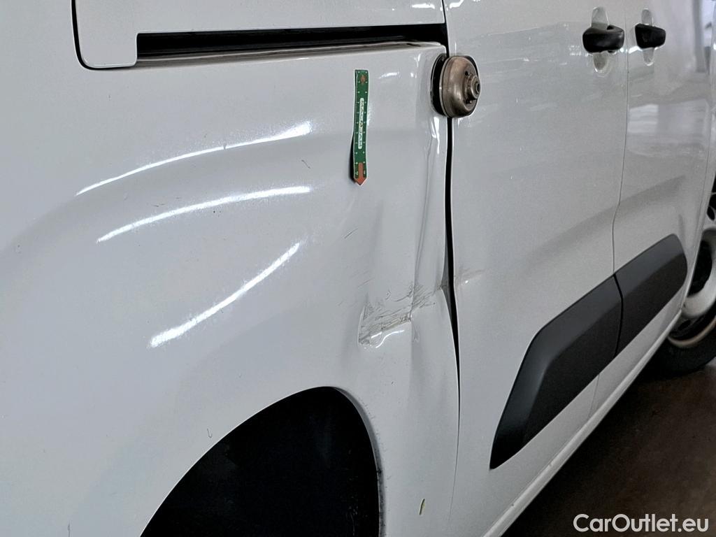  Citroen  Berlingo  Fourgon Club XL 950 1.5 BlueHDi 100CV BVM5 E6dT #8