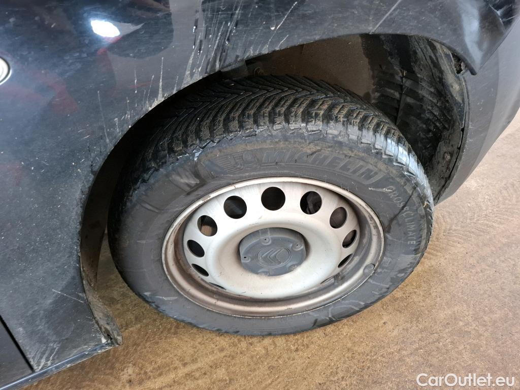  Citroen  Berlingo  Fourgon Club XL 950 1.5 BlueHDi 100CV BVM5 E6dT #8