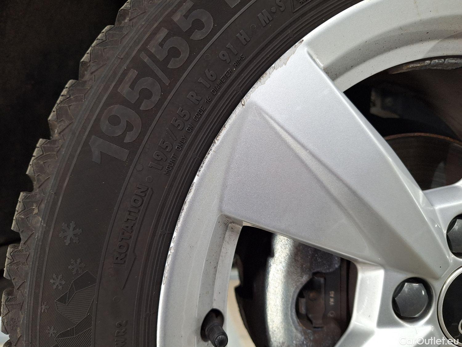  Audi  A1 Sportback Audi, A1 SB '18, Audi  1.0 25 TFSI 70kW S Line 5d #6