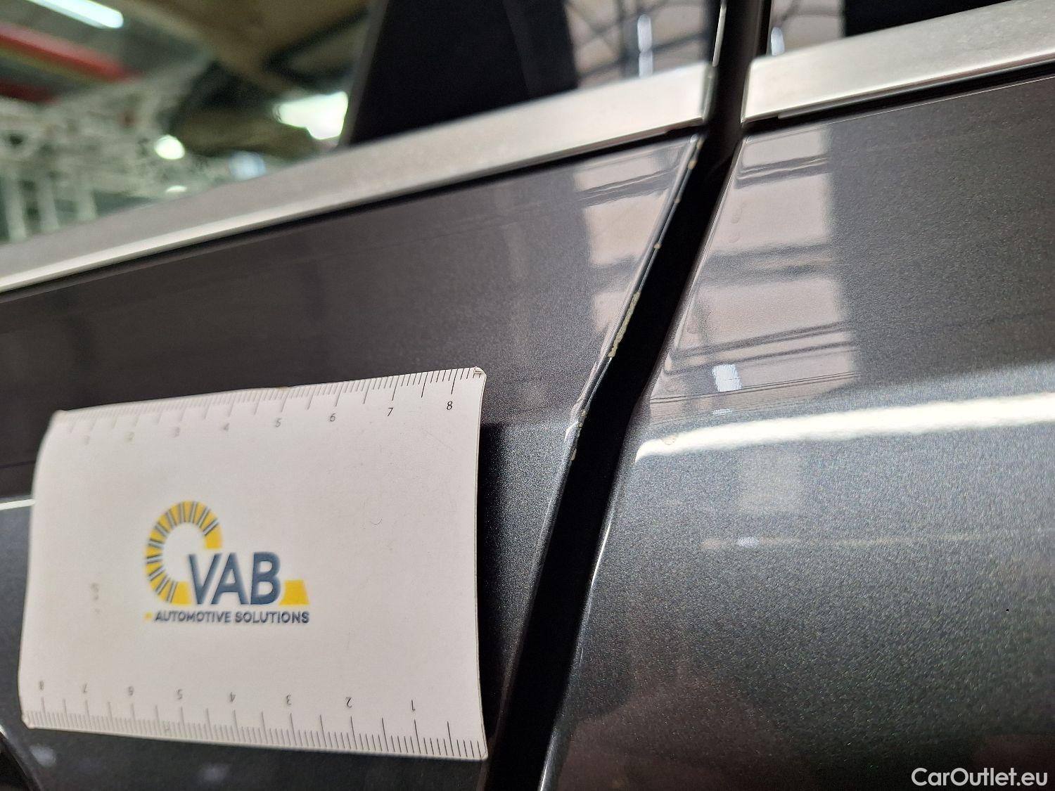  Bmw  Serie 3 BMW, 3-serie '18, BMW 3 Reeks Berline 316dA (90 kW) 4d #37