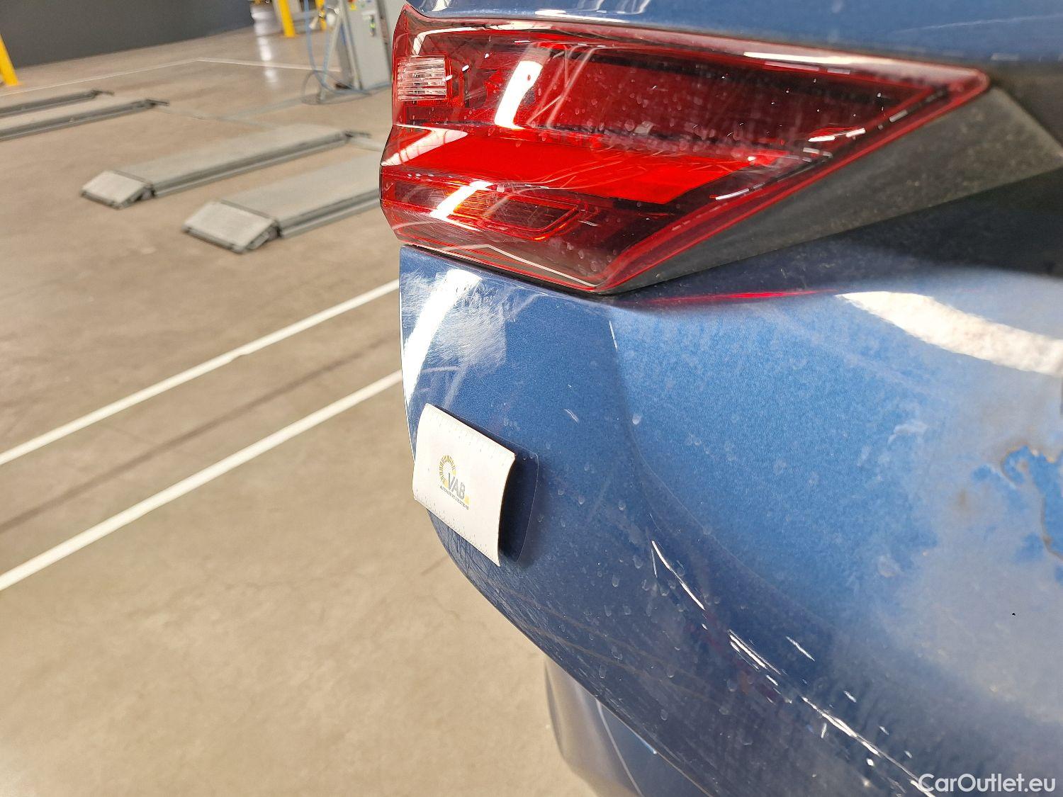  Bmw  Serie 1 BMW, 1-serie '19, BMW 1 Reeks Hatch 116d (85 kW) 5d #37