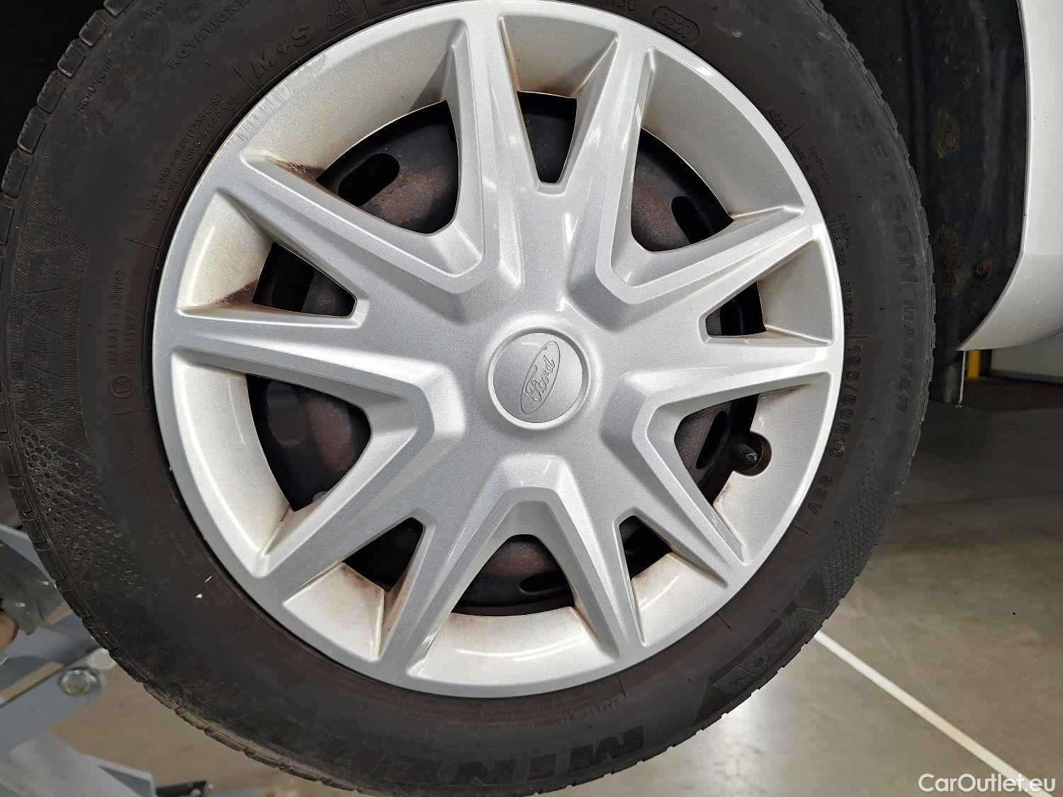  Ford  Fiesta Ford,  '17, Ford  1.1i 52kW Business Class 5d #1