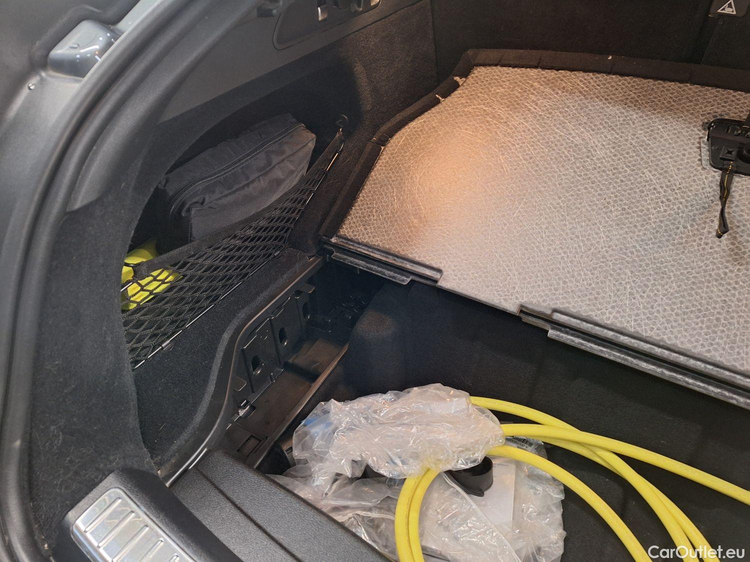  Mercedes  G-Klasee Mercedes, GLC Coupé FL'19 PHEV, Mercedes-Benz GLC Coupé GLC 300 de 4MATIC 5d #2