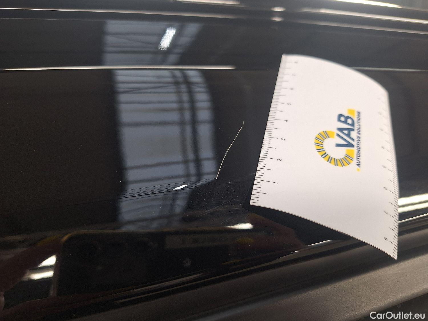  Volvo  XC 40 Volvo, XC40 '17 PHEV, Volvo XC40 T4 Recharge Geartronic R-Design 5d #16