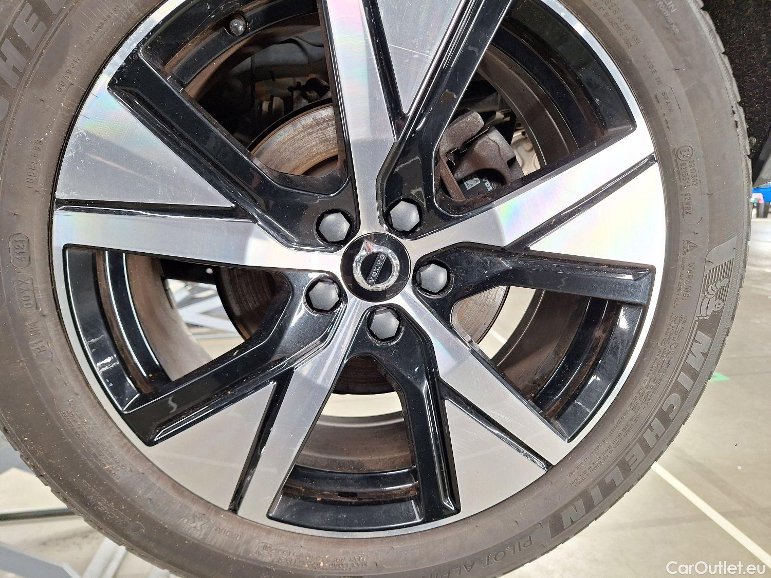  Volvo  XC 40 Volvo, XC40 '17 PHEV, Volvo XC40 T4 Recharge Geartronic R-Design 5d #7